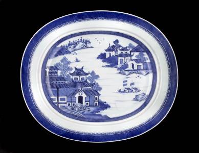 Blue & white export porcelain Nanking Platter ca. 1840