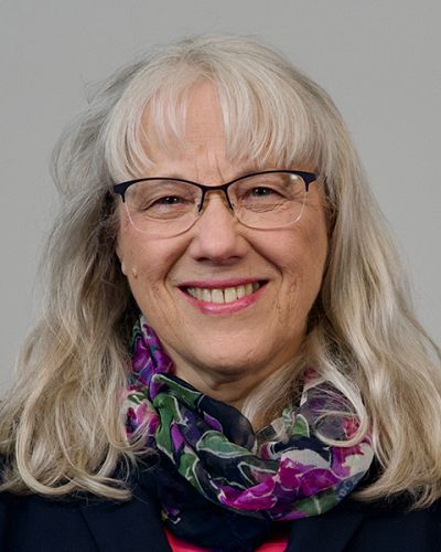 headshot of Anne Fish