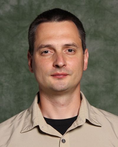 headshot of Alex Nikulin
