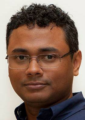 headshot of Aravind Prakash