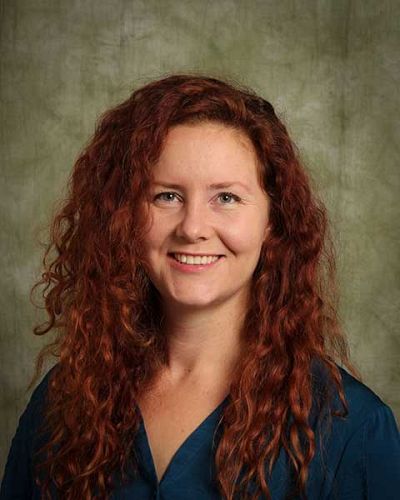 headshot of Ariel Thomke