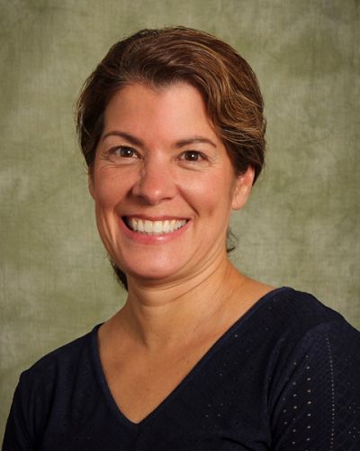 headshot of Tracy Baumgart
