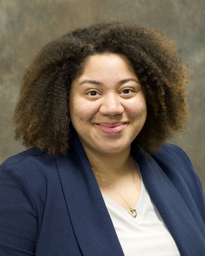 headshot of Brianna Burgess