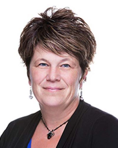 headshot of Becki Cohill