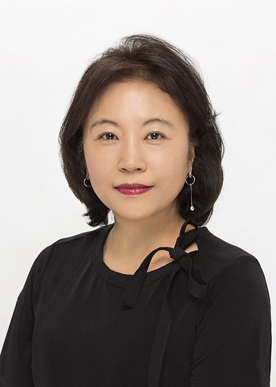 headshot of Bogum Yoon