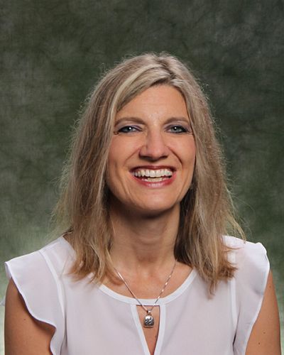 headshot of Nicola Chanecka