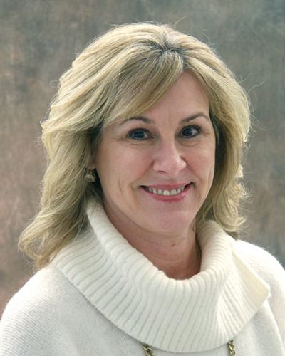headshot of Caroline Pasquale