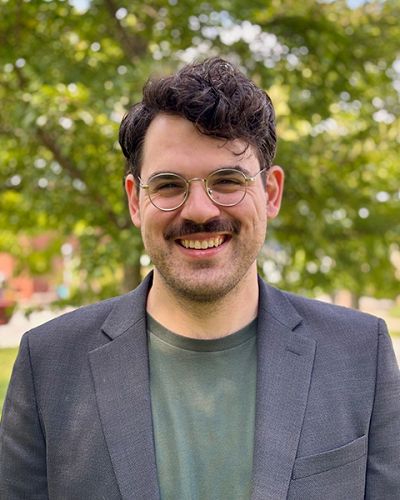 headshot of Christian Schuetz