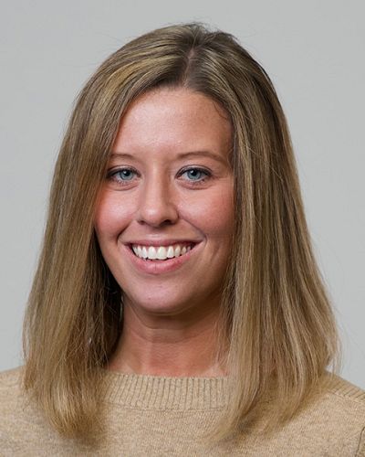 headshot of Danielle Pompette