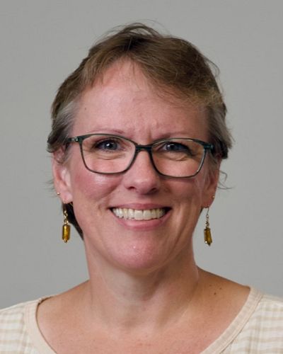 headshot of Donna Cutting