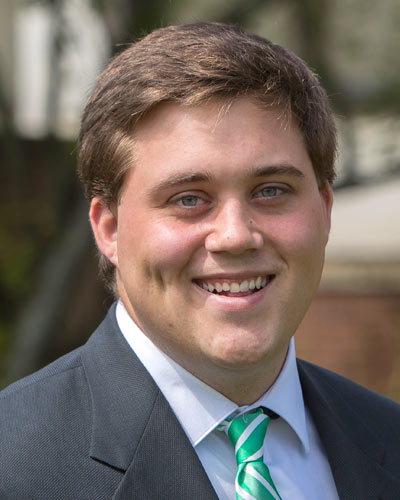 headshot of Douglas  Harrington