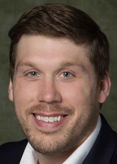 headshot of Daniel Reynolds