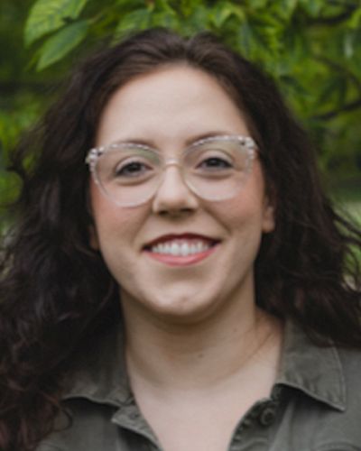 headshot of Danika Van Niel