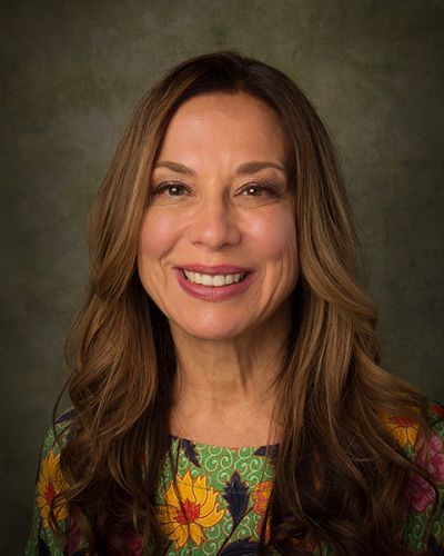 headshot of Elisa Camiscioli