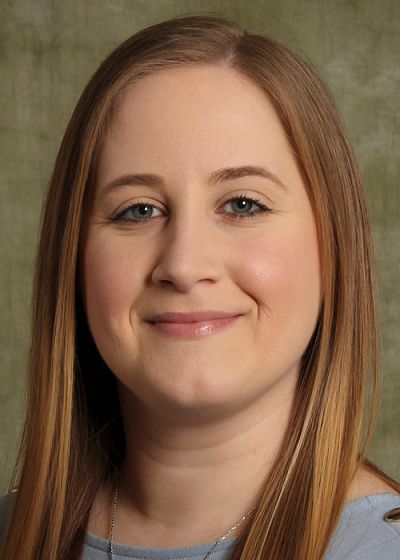 headshot of Lizzy Lockwood