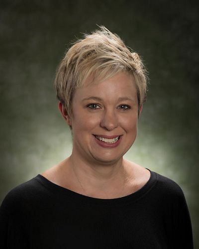 headshot of Elizabeth Mellin