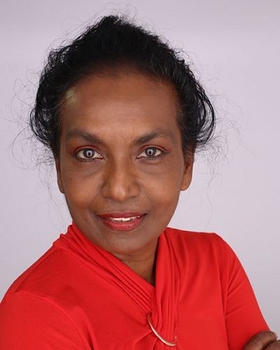 headshot of Felina Leonard