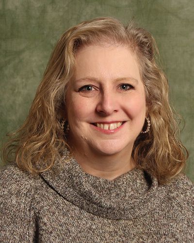 headshot of Heidi Ewen, PhD
