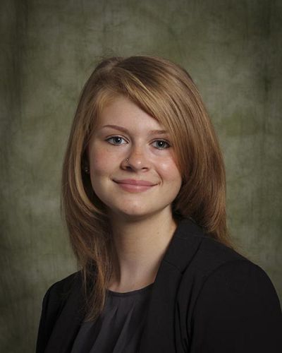 headshot of Haley Irvine 
