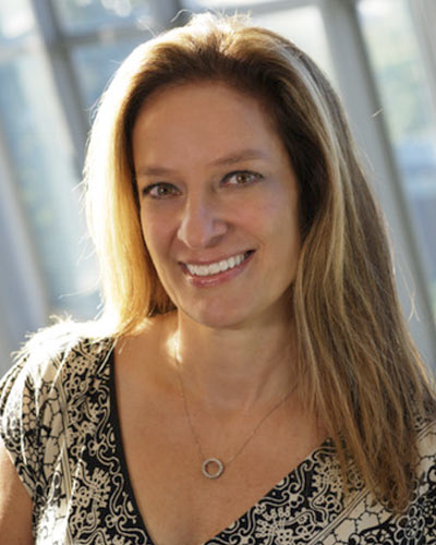 headshot of JoAnn Navarro