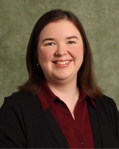 headshot of Jennifer  Roach