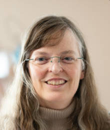 headshot of Laura Anderson