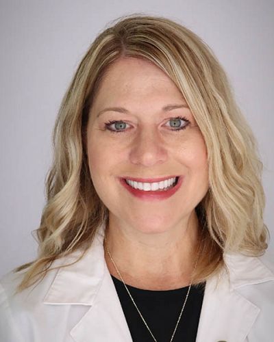 headshot of Lorraine Bruster