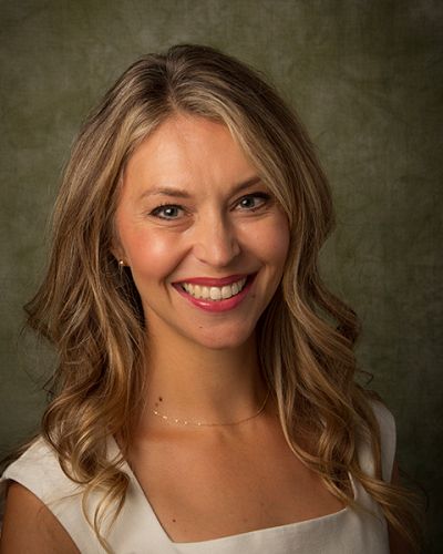 headshot of Lanora Duell