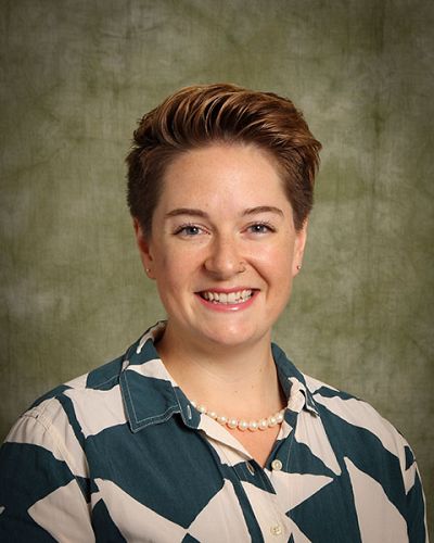 headshot of Laura Hensley