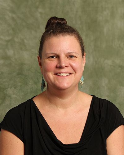 headshot of Laura Hill