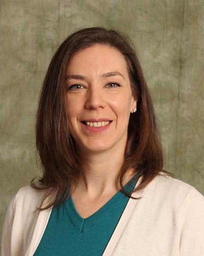 headshot of Laura Kipfer