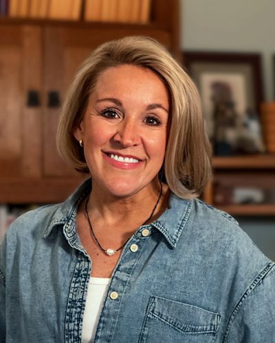 headshot of Leigh Ann Wheeler