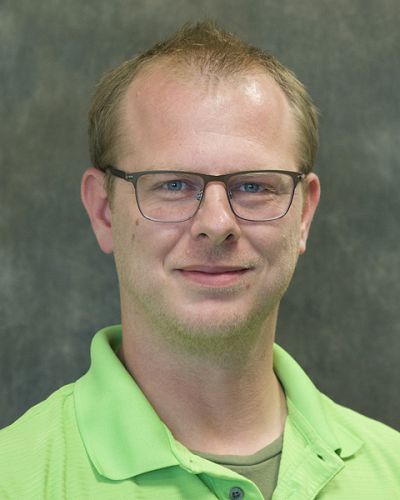 headshot of Mark Burns