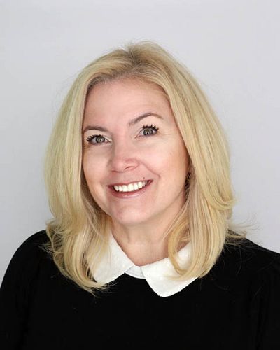 headshot of Shellie Di Rosa