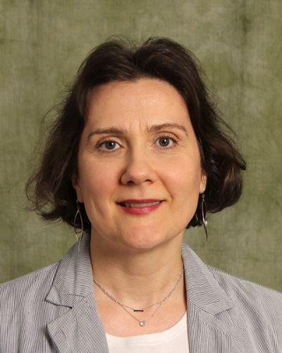 headshot of Maja Dragojlovic