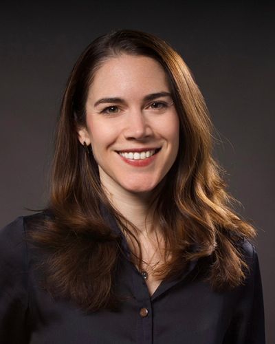 headshot of Madeline Harts
