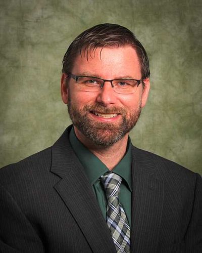 headshot of Michael Henningsen