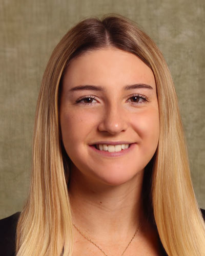 headshot of Maggie  McMinn