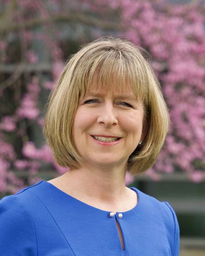 headshot of Melissa Sutherland