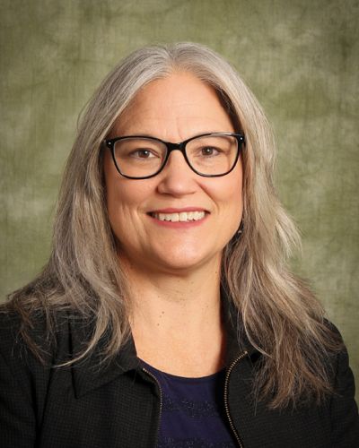 headshot of Pamela Mischen