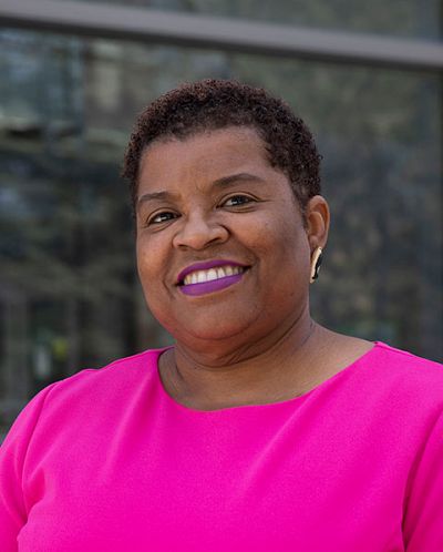 headshot of Sharon Bryant