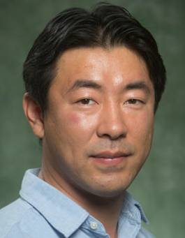 headshot of Sung Hoon  Chung