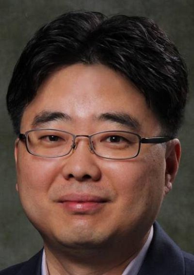 headshot of Seokheun (Sean) Choi