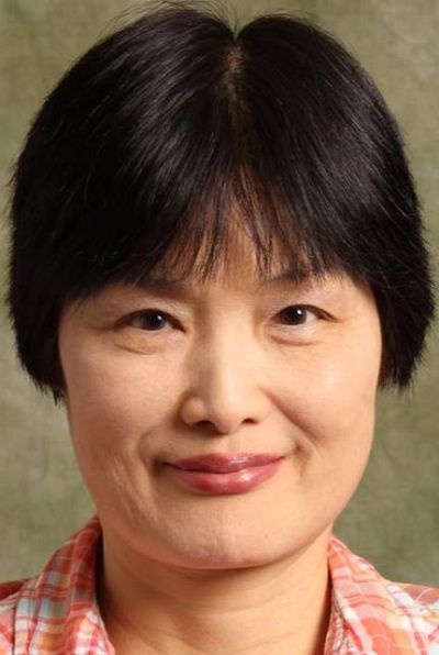 headshot of Sha Jin