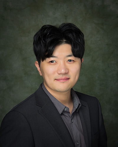 headshot of Soo Hyung (Ralph) Park