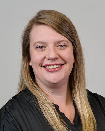 headshot of Shannon Summers
