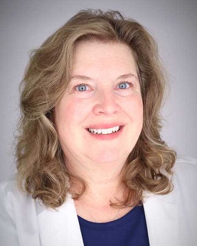 headshot of Suzanne Evans
