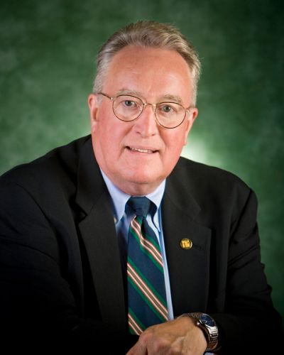 headshot of H. Stephen Straight