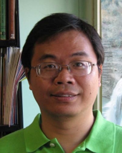headshot of Xiangjin Xu
