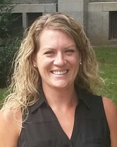headshot of Jennifer Yonkoski